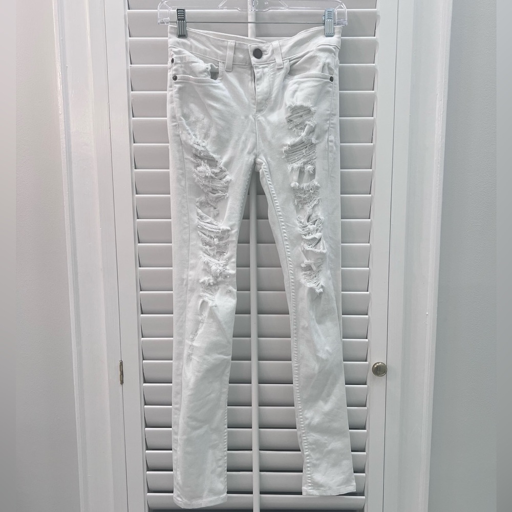 Alice + Olivia Distressed White Skinny Jeans Size 25